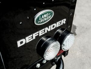 land rover james bond