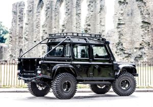 land rover james bond