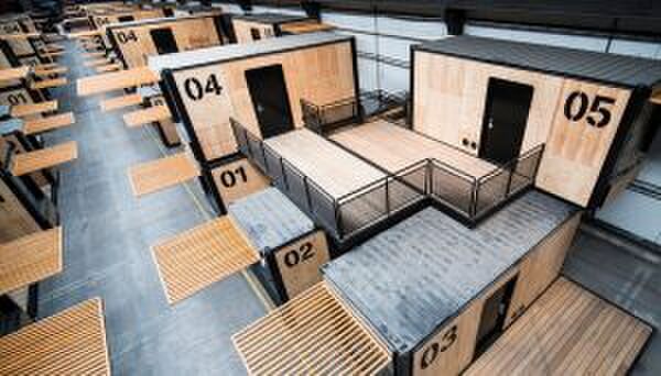 The Flying Nest Shipping Container Hotel gewoonvoorhem 6