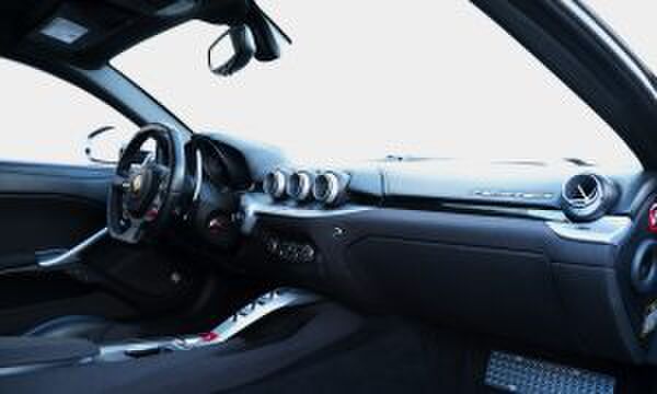 Jason Statham 2014 Ferrari F12 Berlinetta gewoonvoorhem