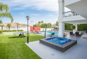 12 persoonsvilla Marbella Gewoonvoorhem 1