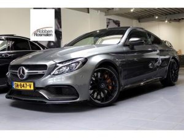 Mercedes van Max Verstappen