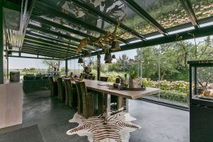 luxe villa