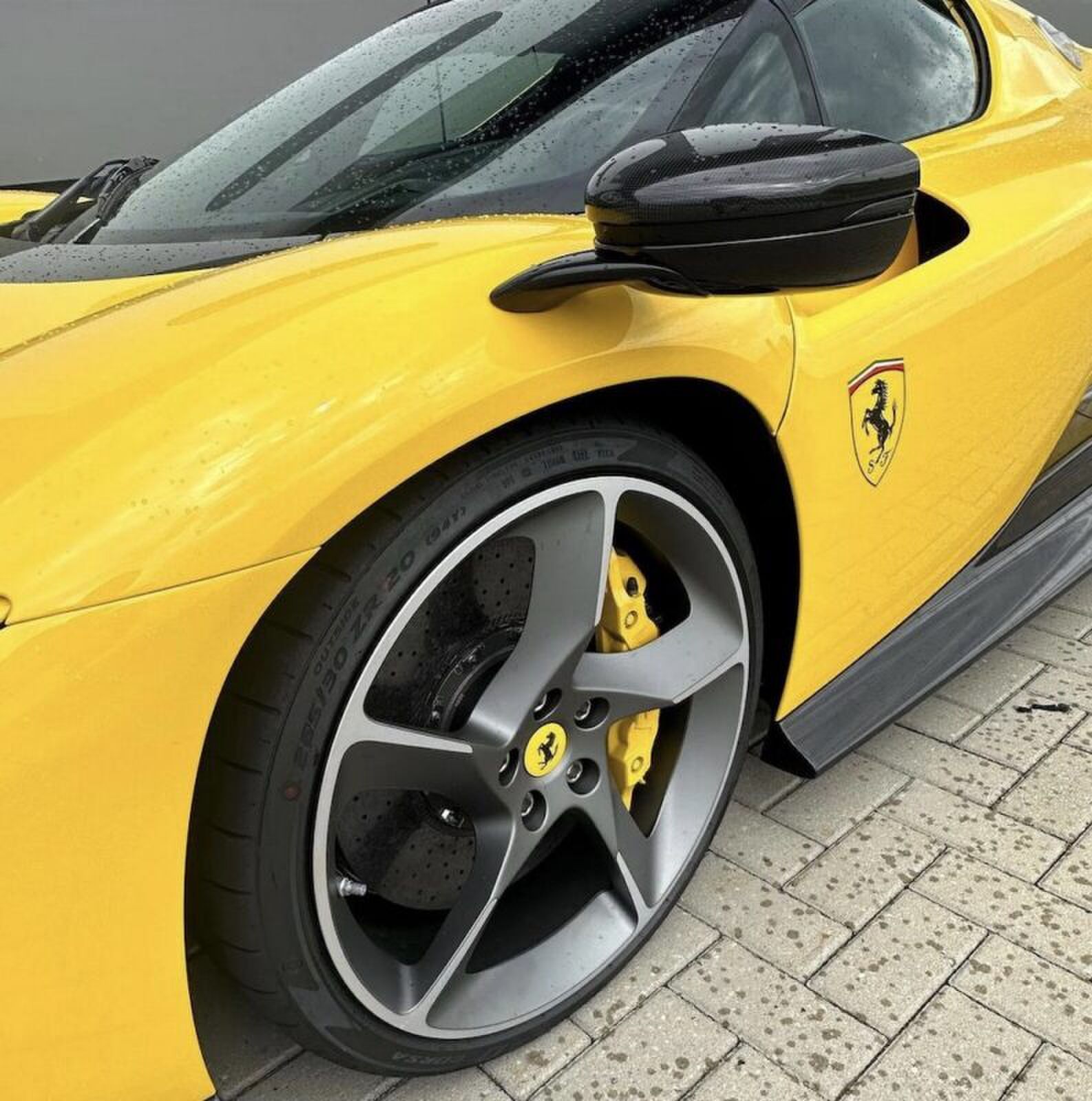 ferrari daytona sp3 nederland2