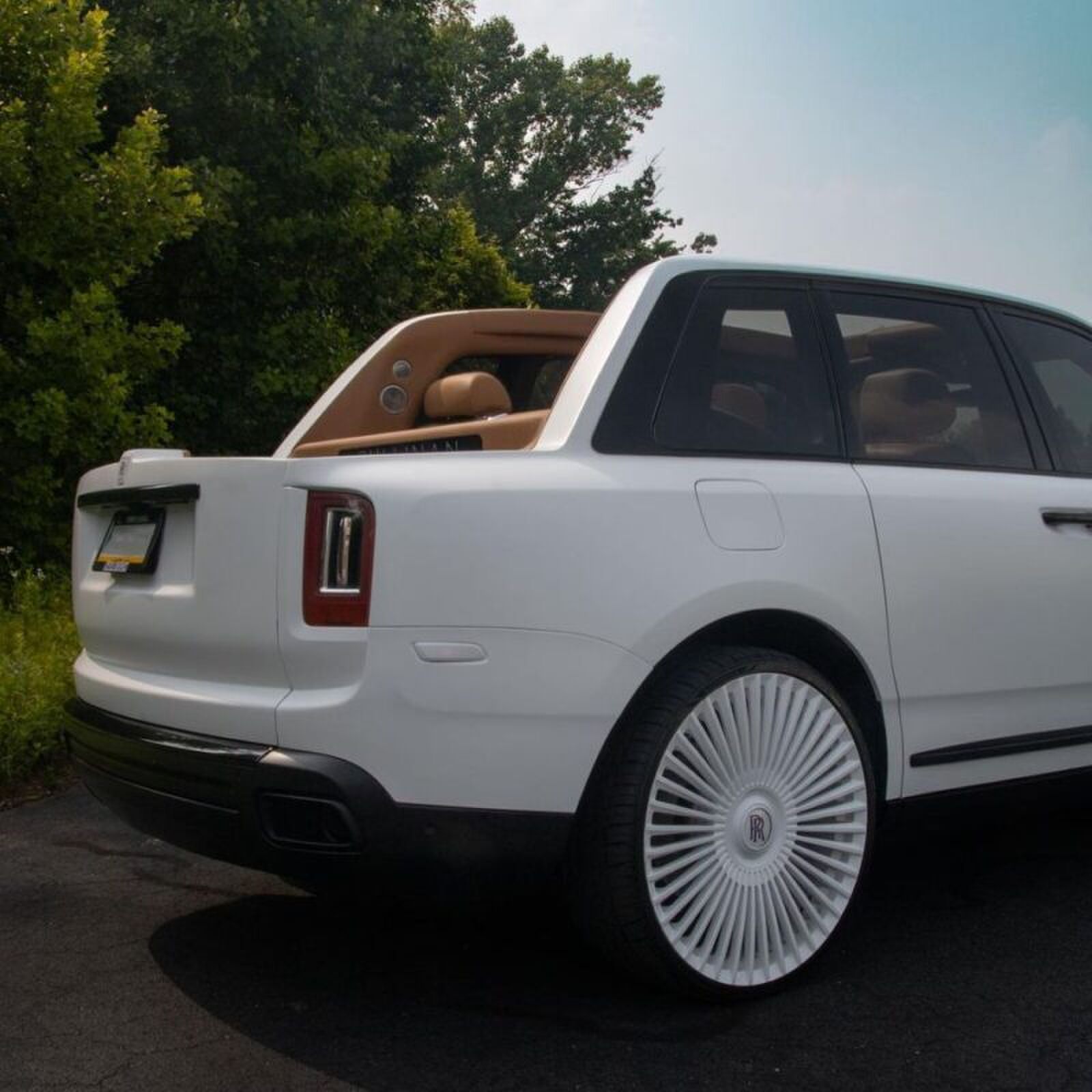 lil uzi vert rolls-royce cullinan 5