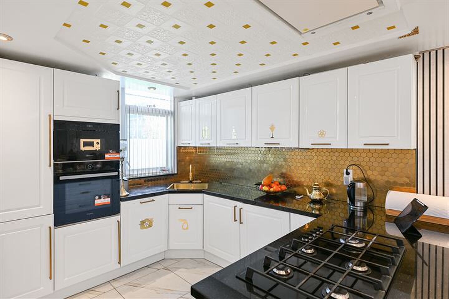 Arabische woning in Amsterdams huis