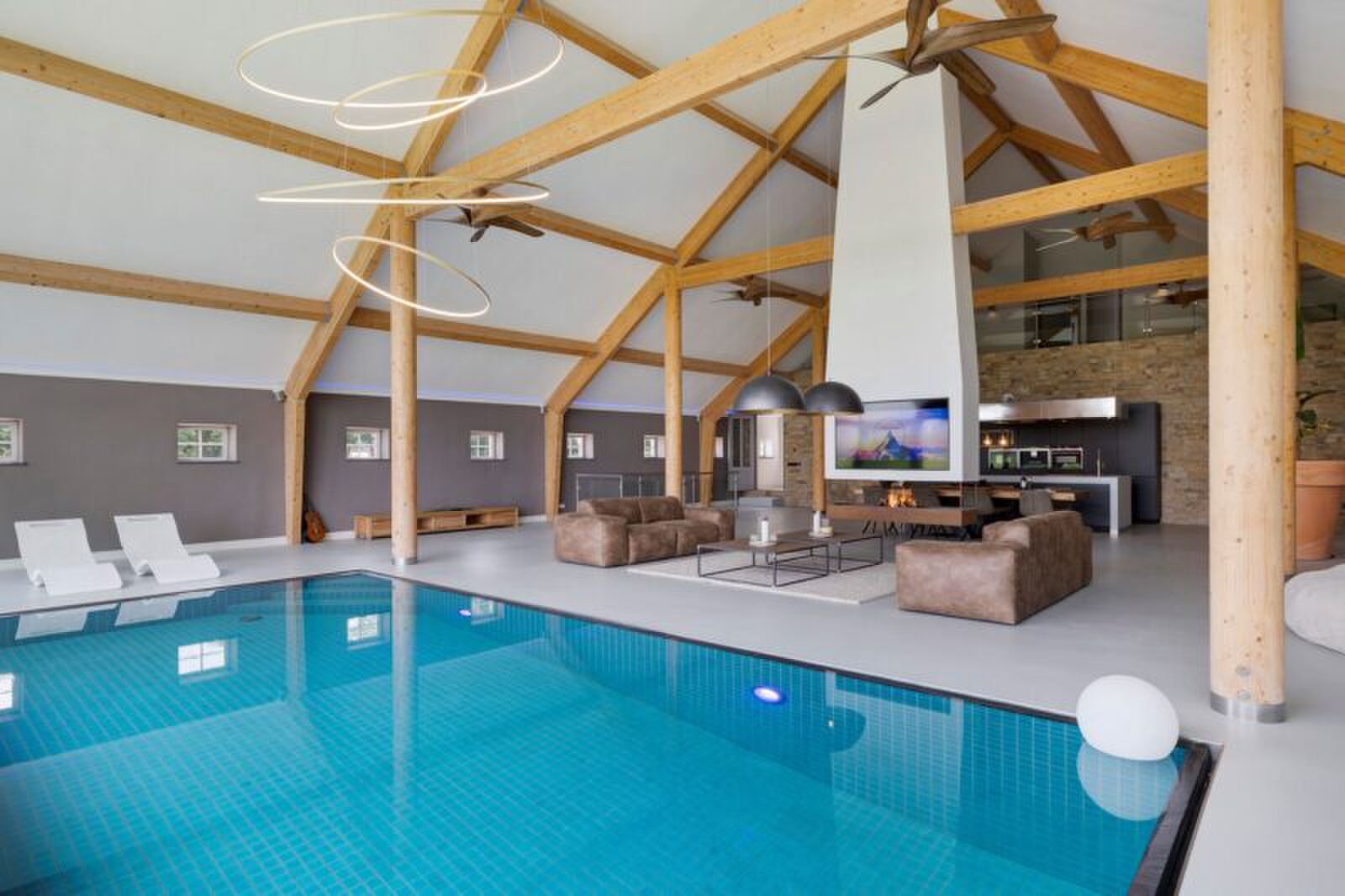 Unieke woonboerderij in Nieuw-Buinen 