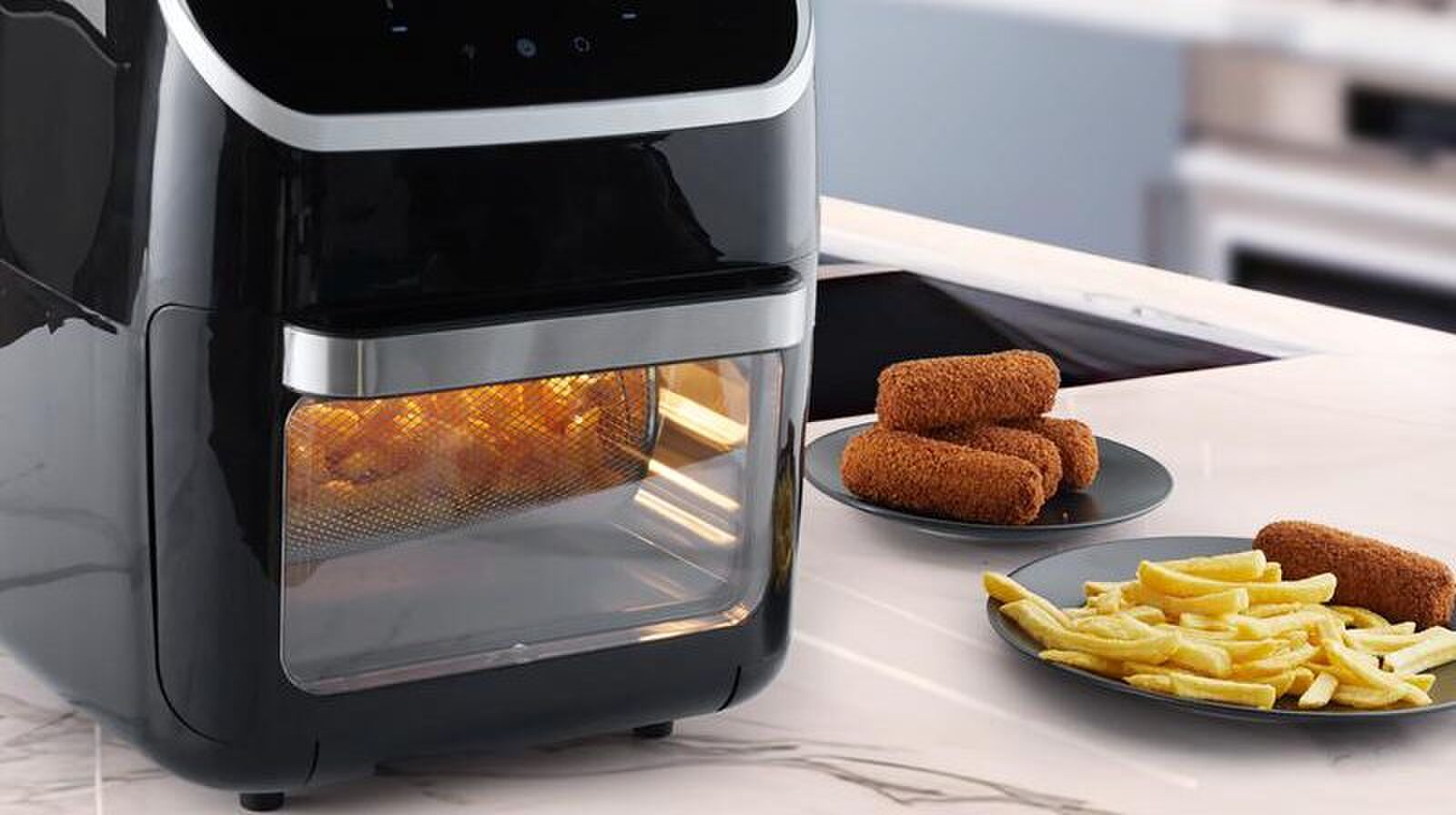 Ontdek de XXL Smartfryer bij Action: Frituren, Bakken, Grillen en Roosteren in een!