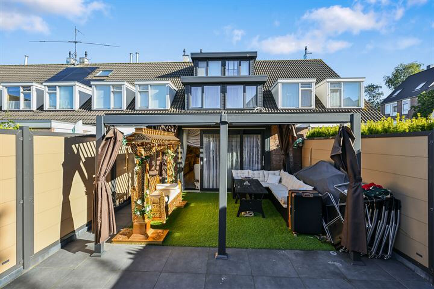 Arabische woning in Amsterdams huis