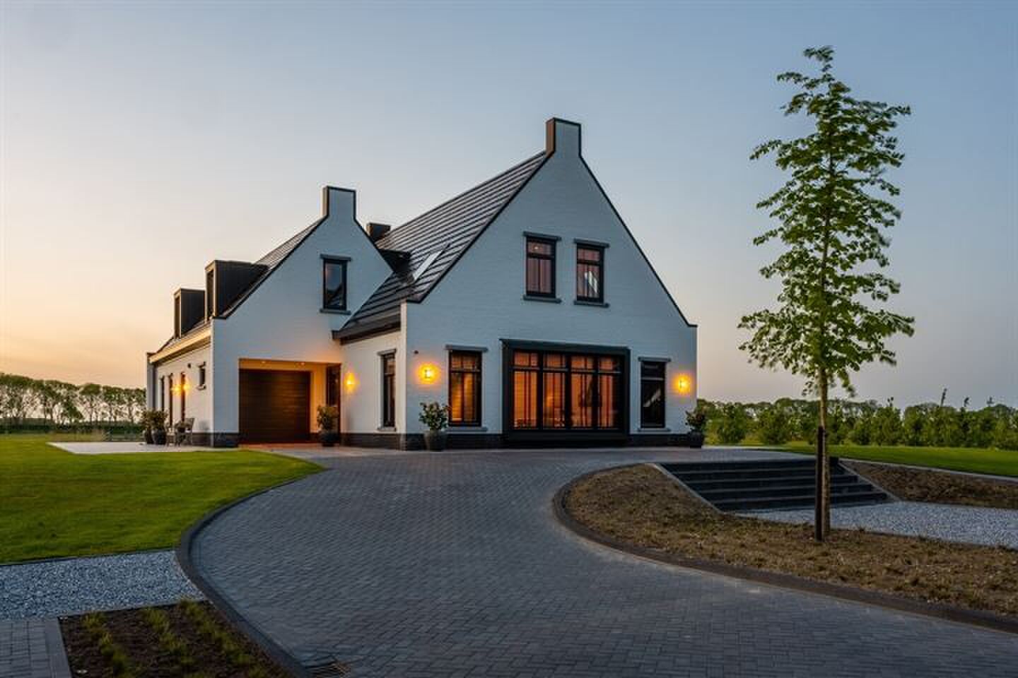 Mega grote villa te koop in Numansdorp