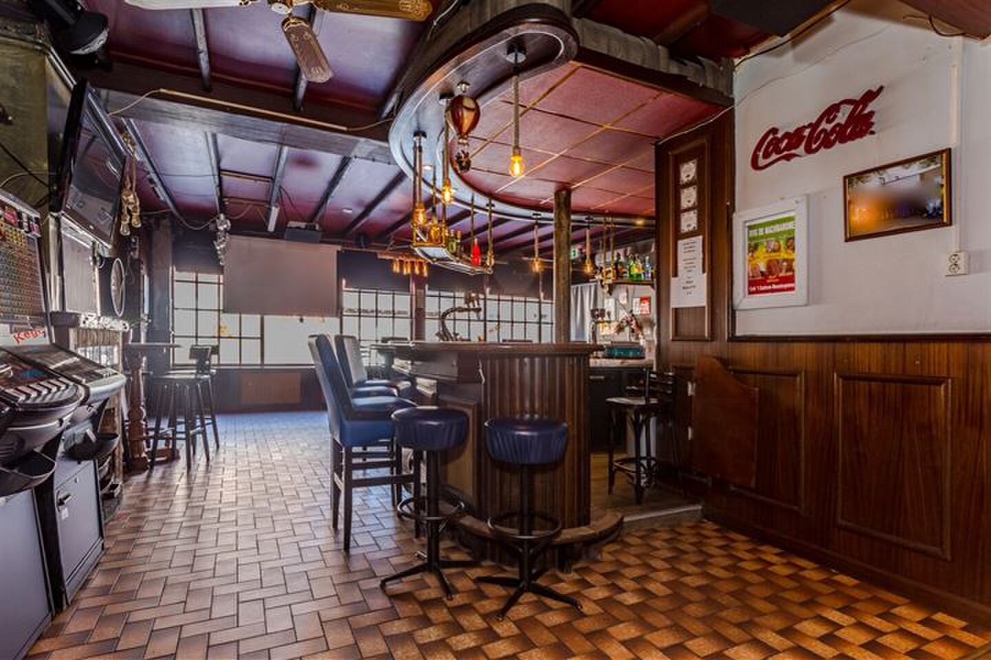 Cafepand en woning in 1 te koop op funda