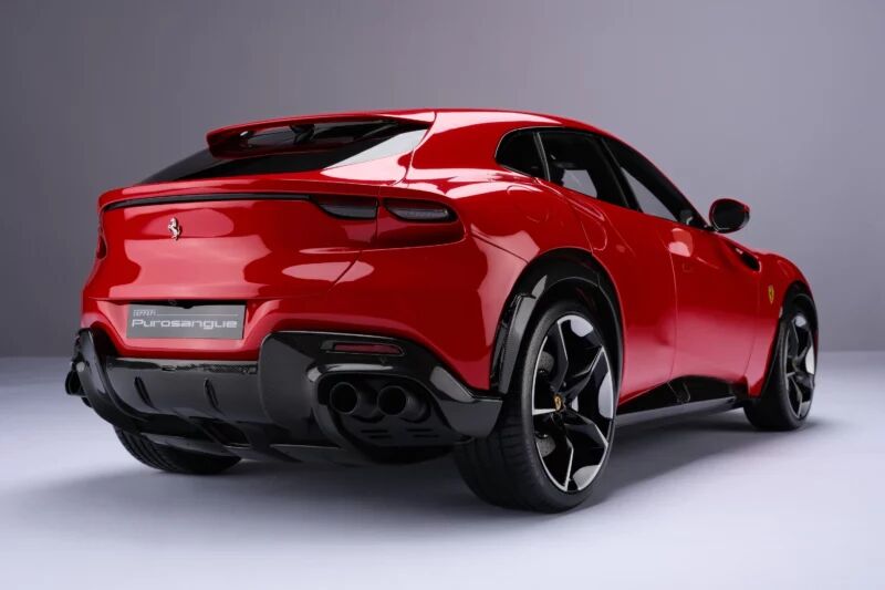 De nieuwe Ferrari Purosangue van Cristiano Ronaldo