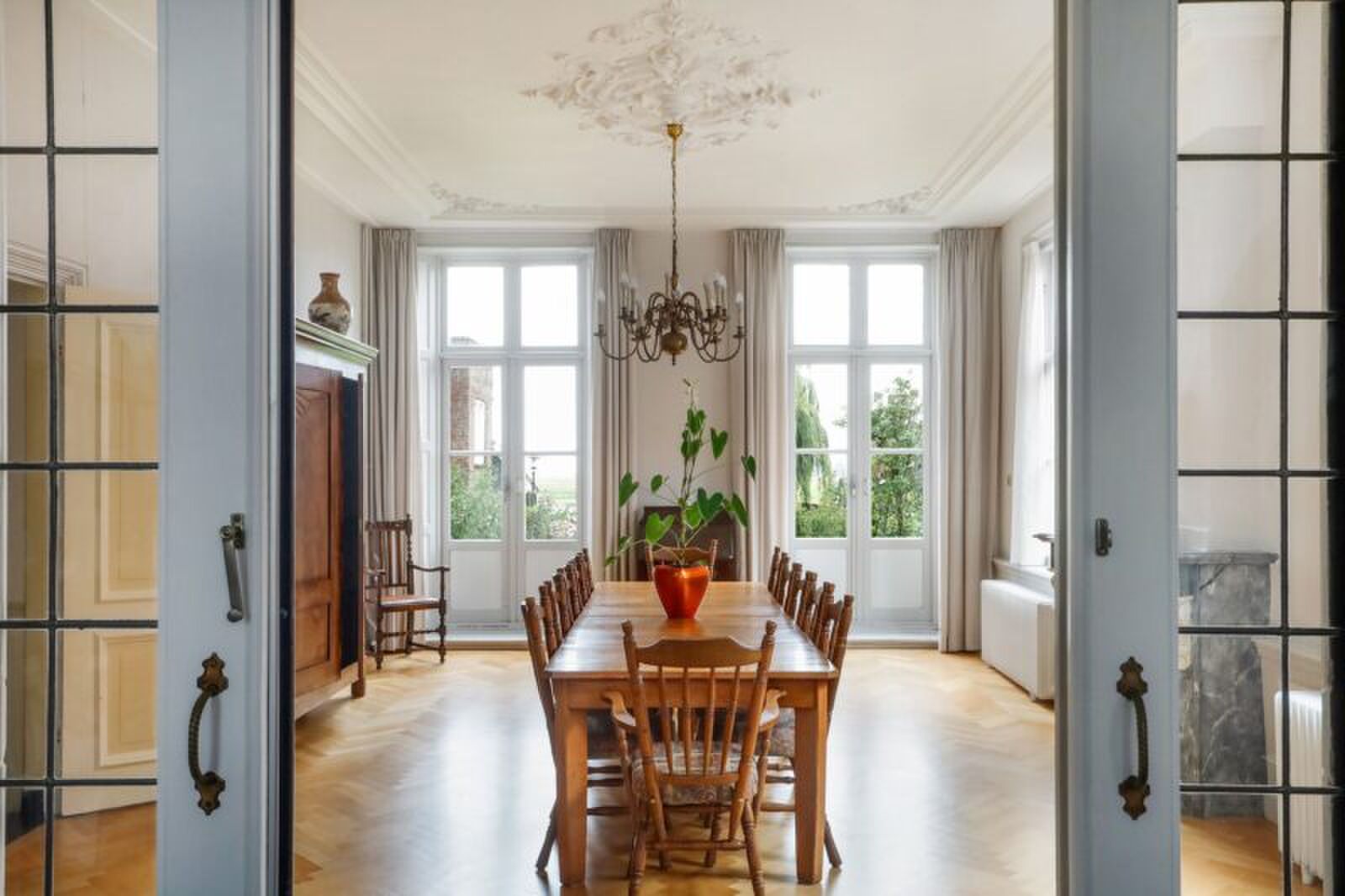 unieke kerk in De Rijp slechts &euro; 800.000