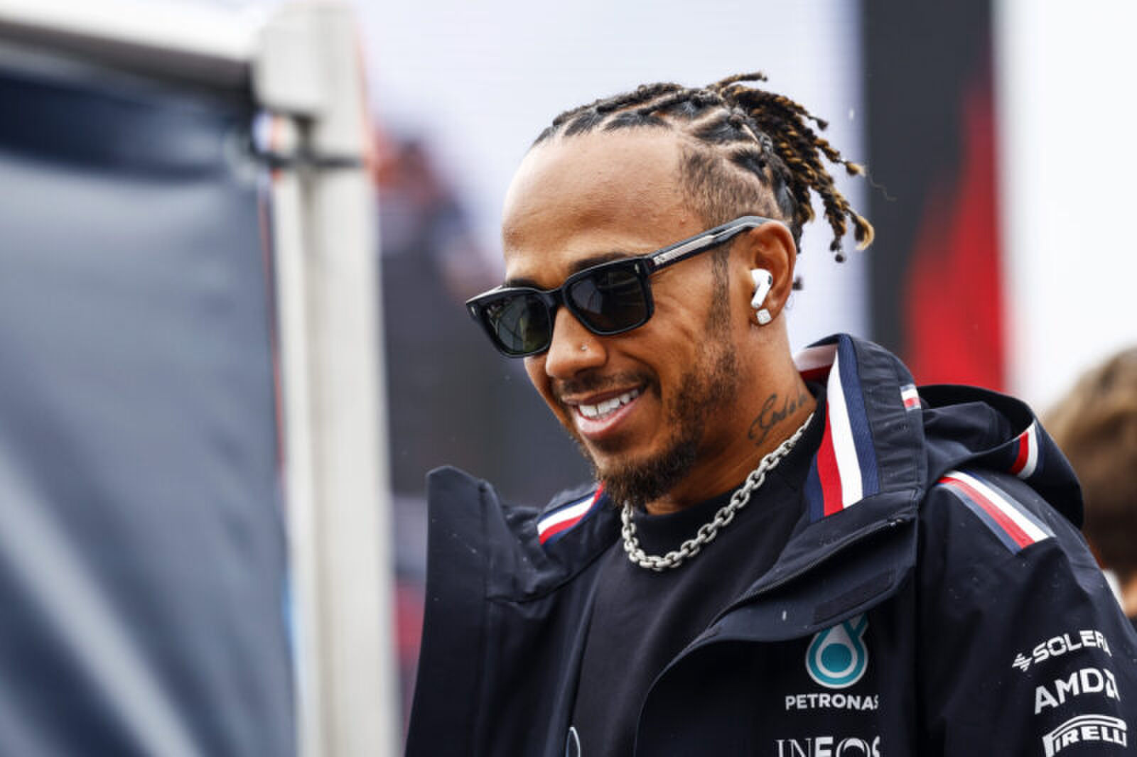 Ferrari vol in de jacht op Lewis Hamilton'