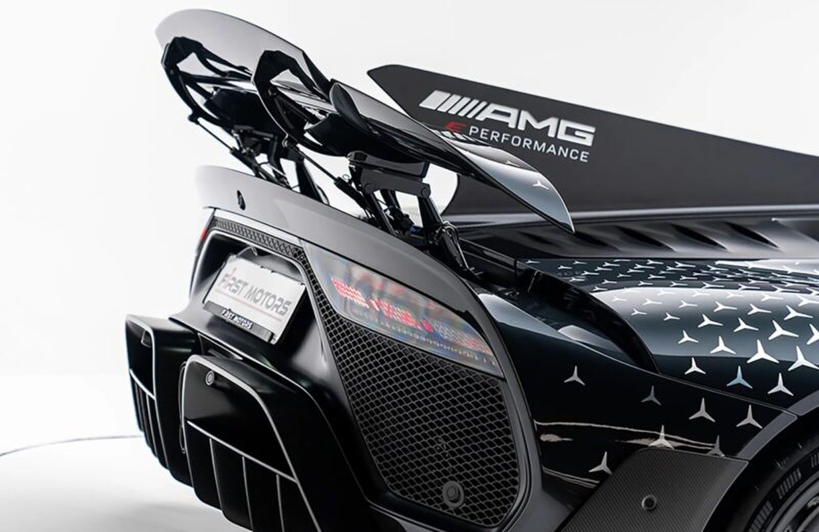  Mercedes AMG One voor bijna vijf miljoen te koop 