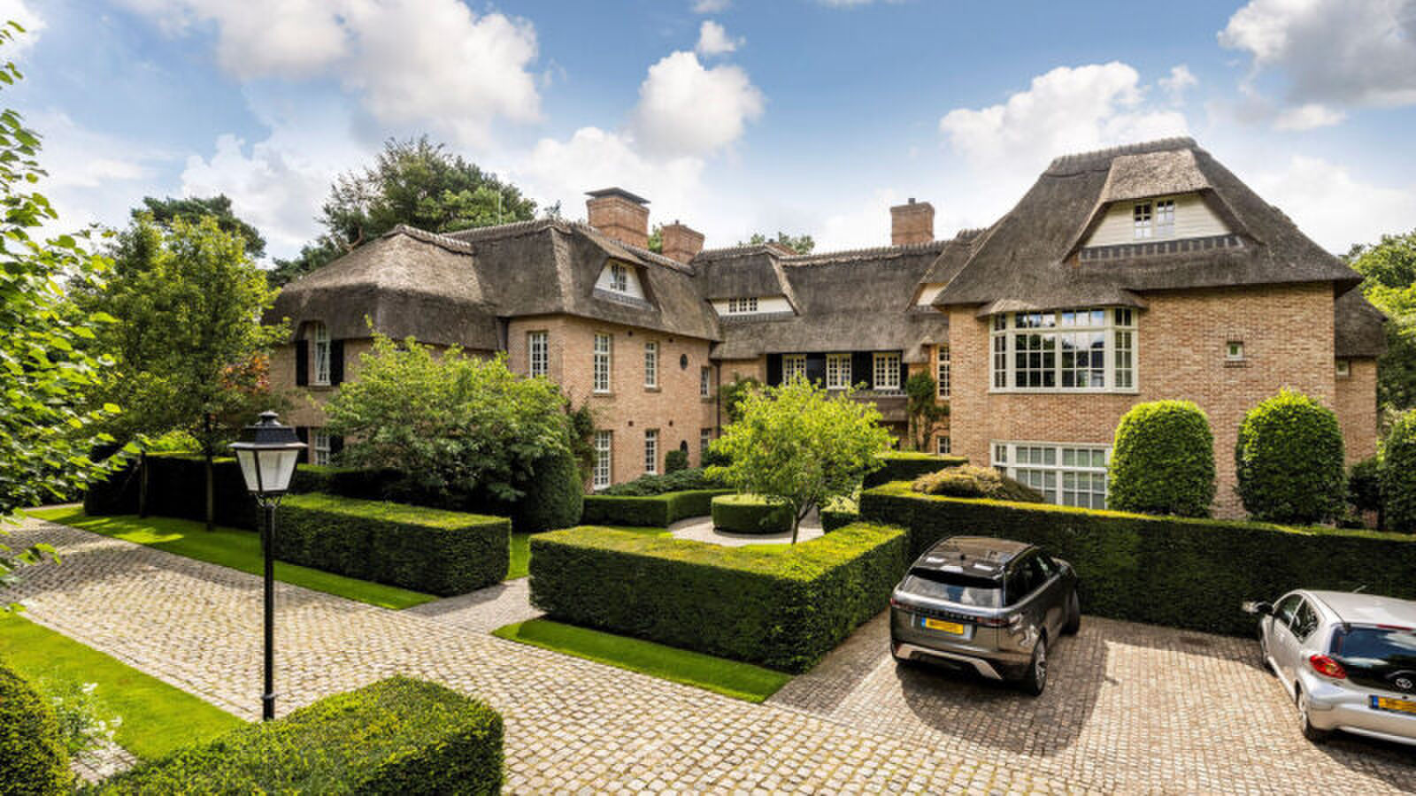 Penthouse Ronald Koeman