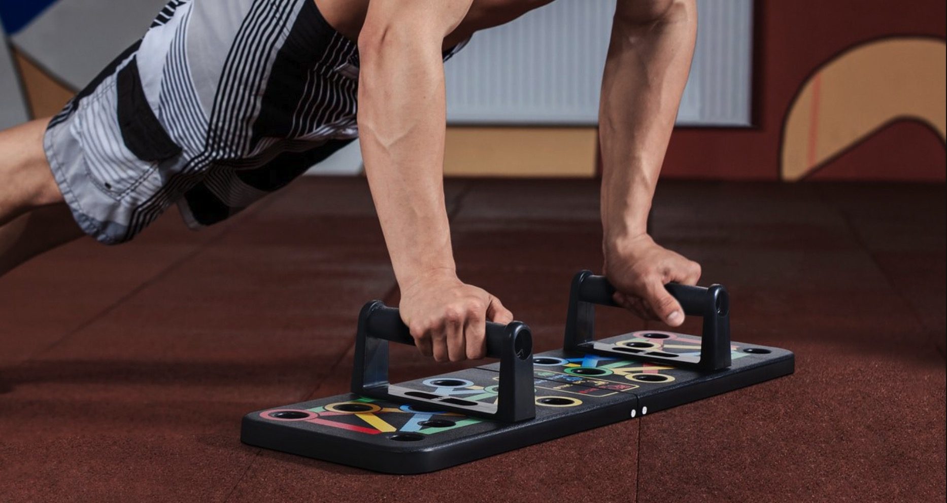 Bol verkoopt nu een superhandig 14-in-1 push-up board (€ 16,95)