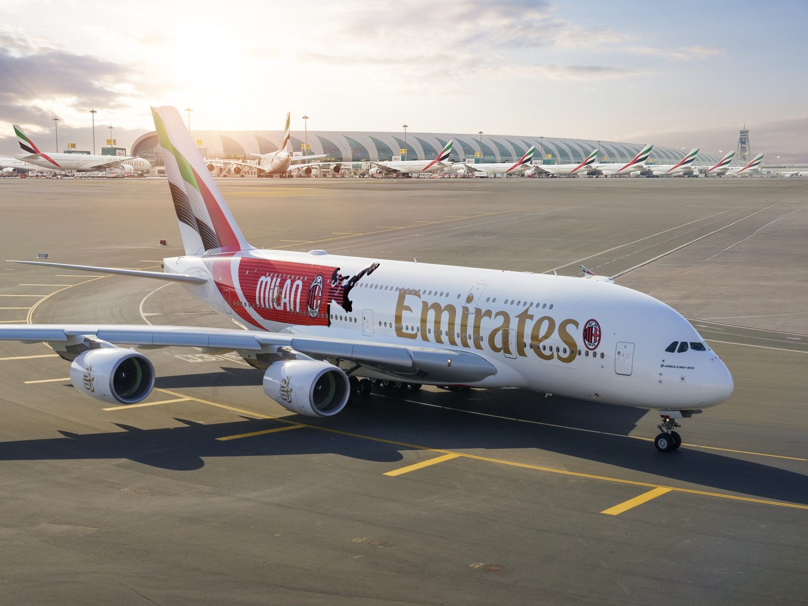 AC Milan livery Emirates