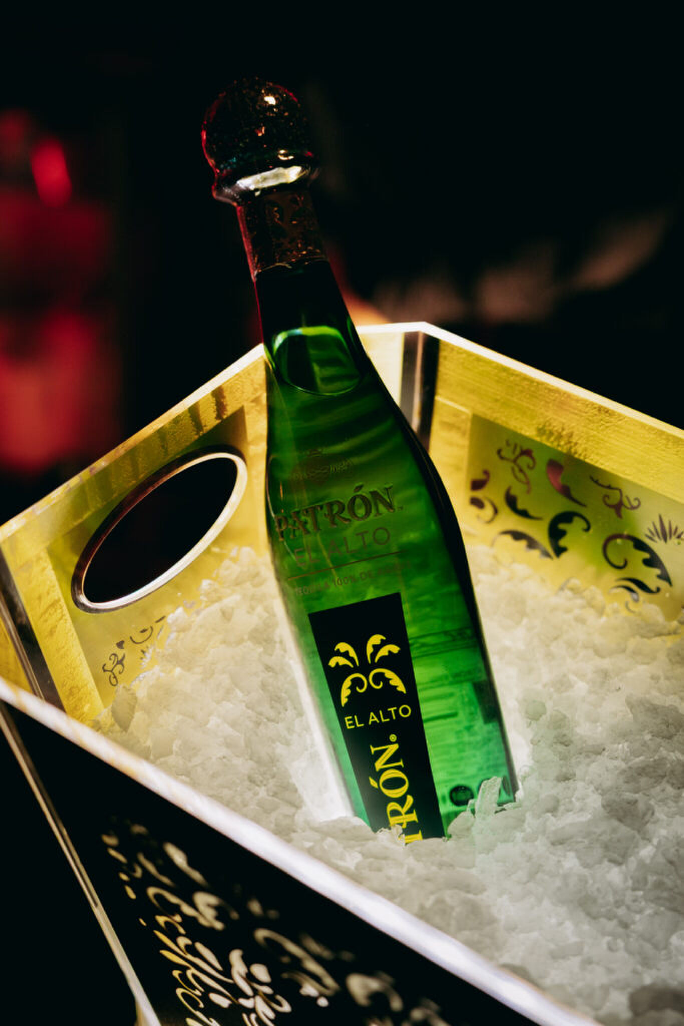 Een fles Patr&oacute;n el Alto