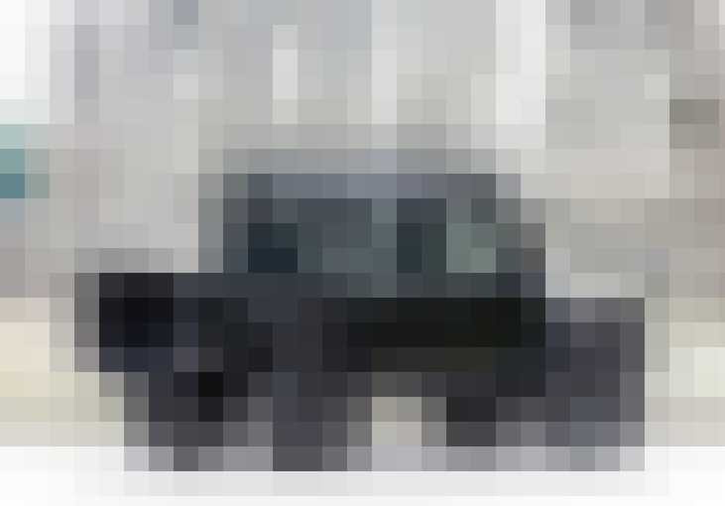 land rover james bond