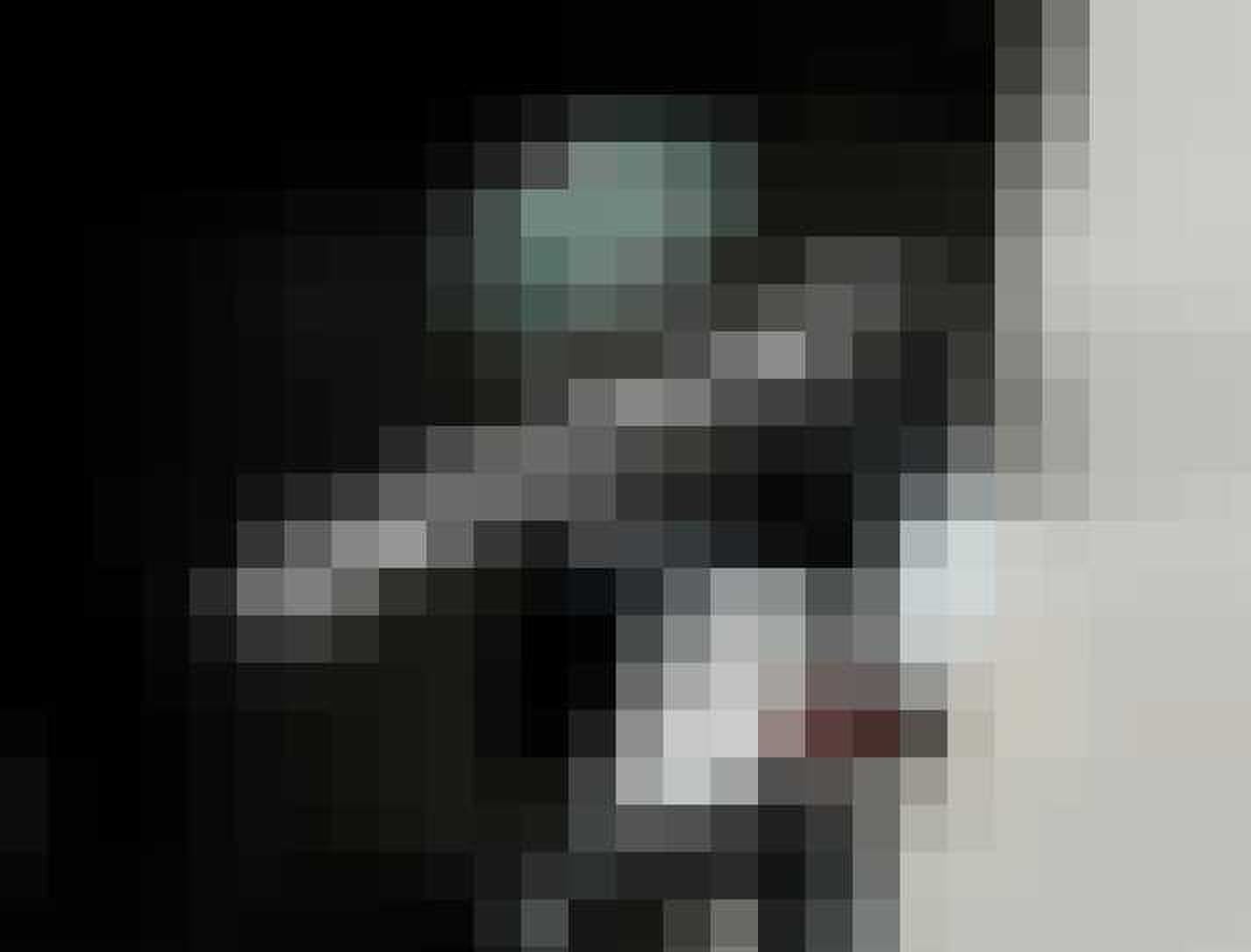 land rover james bond