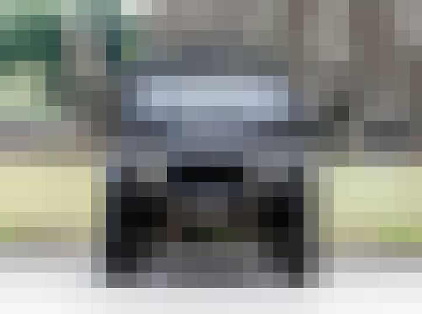 land rover james bond