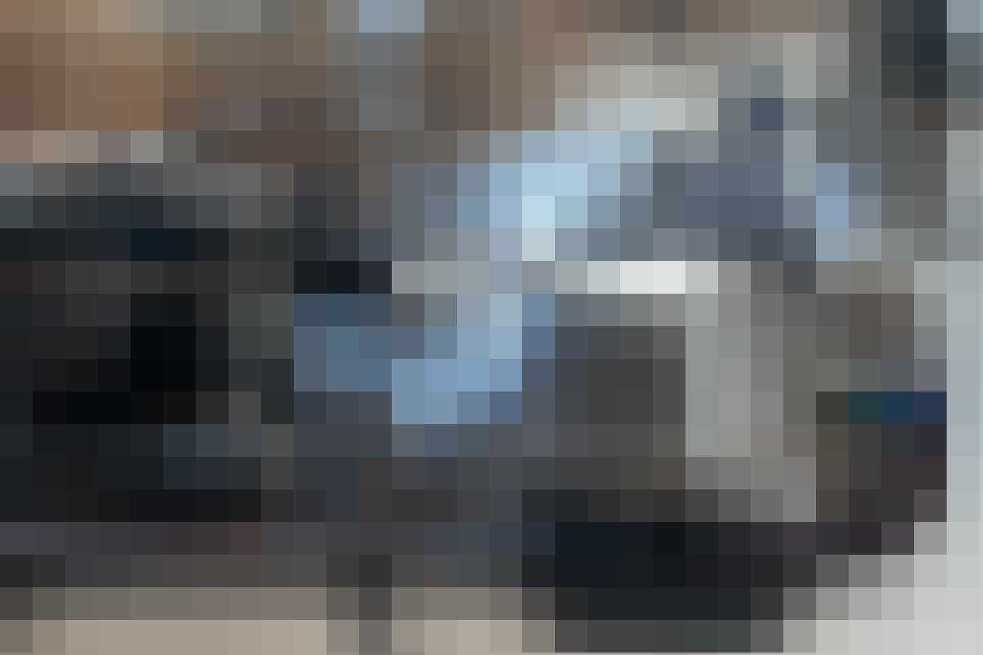 Doorzichtige motor Revival Birdcage