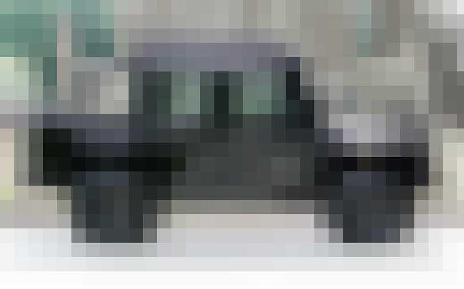 land rover james bond