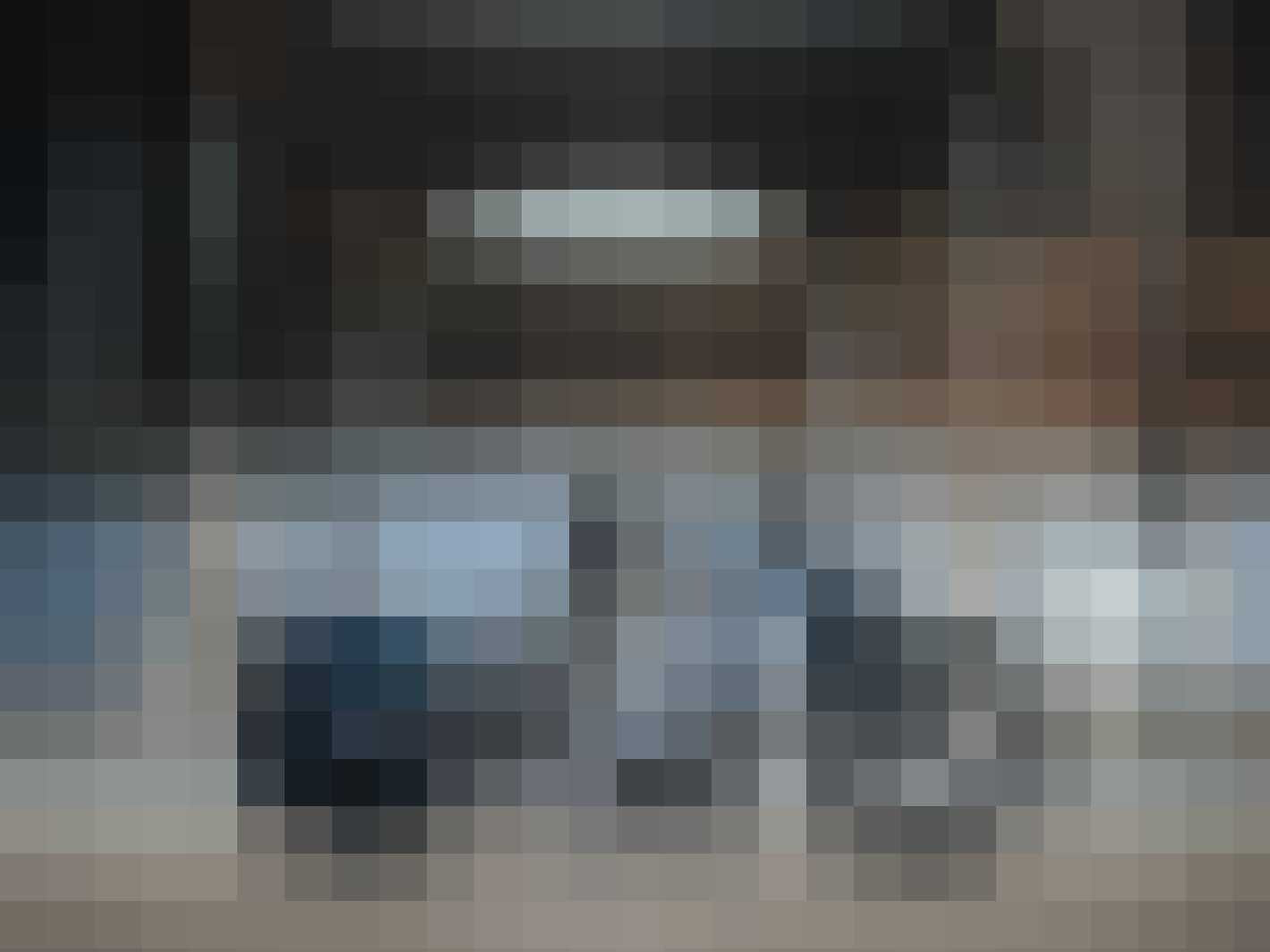 Doorzichtige motor Revival Birdcage