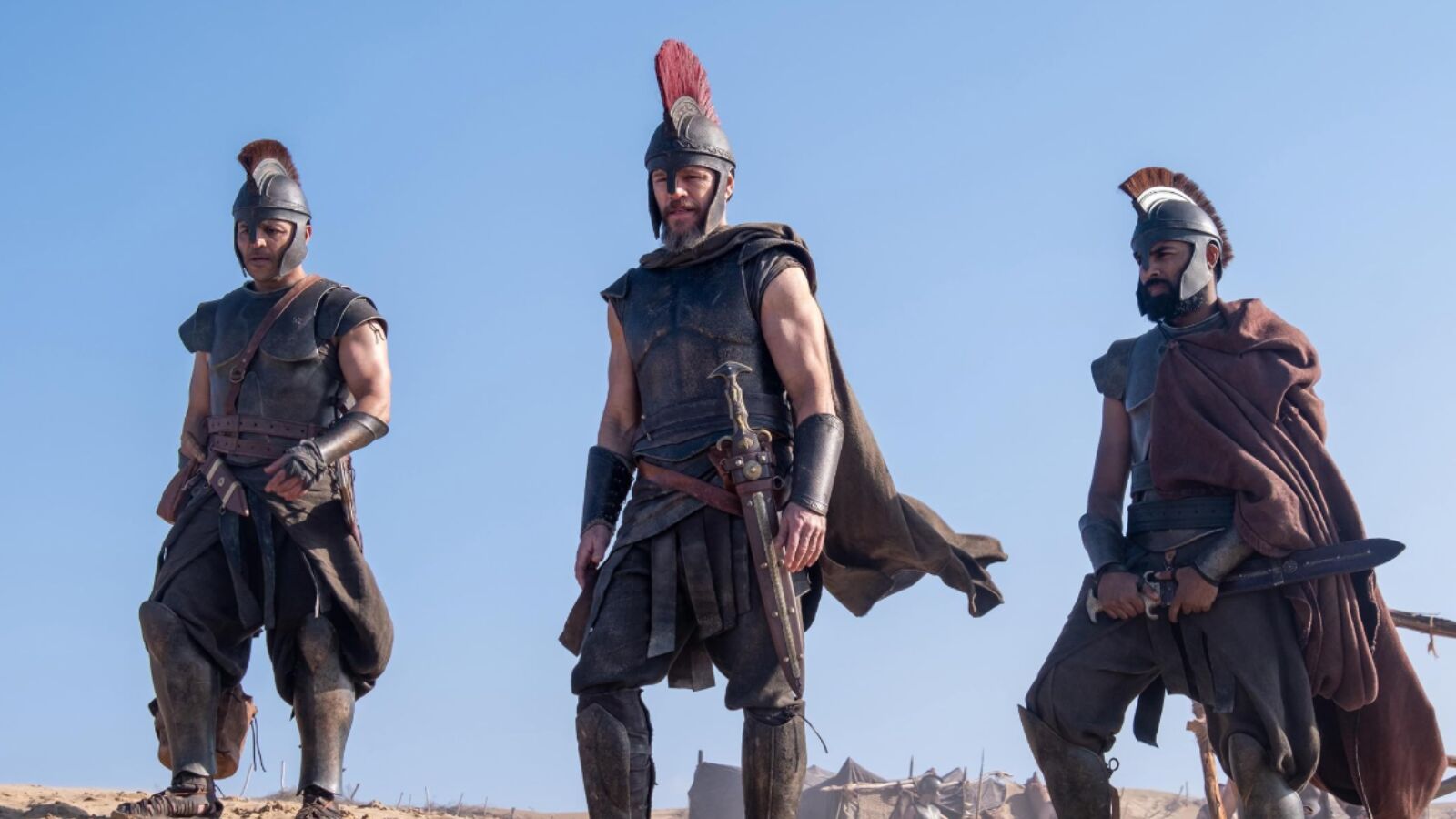 Matt Damon, Jimmy Gonzales, en Himesh Patel in The Odyssey
