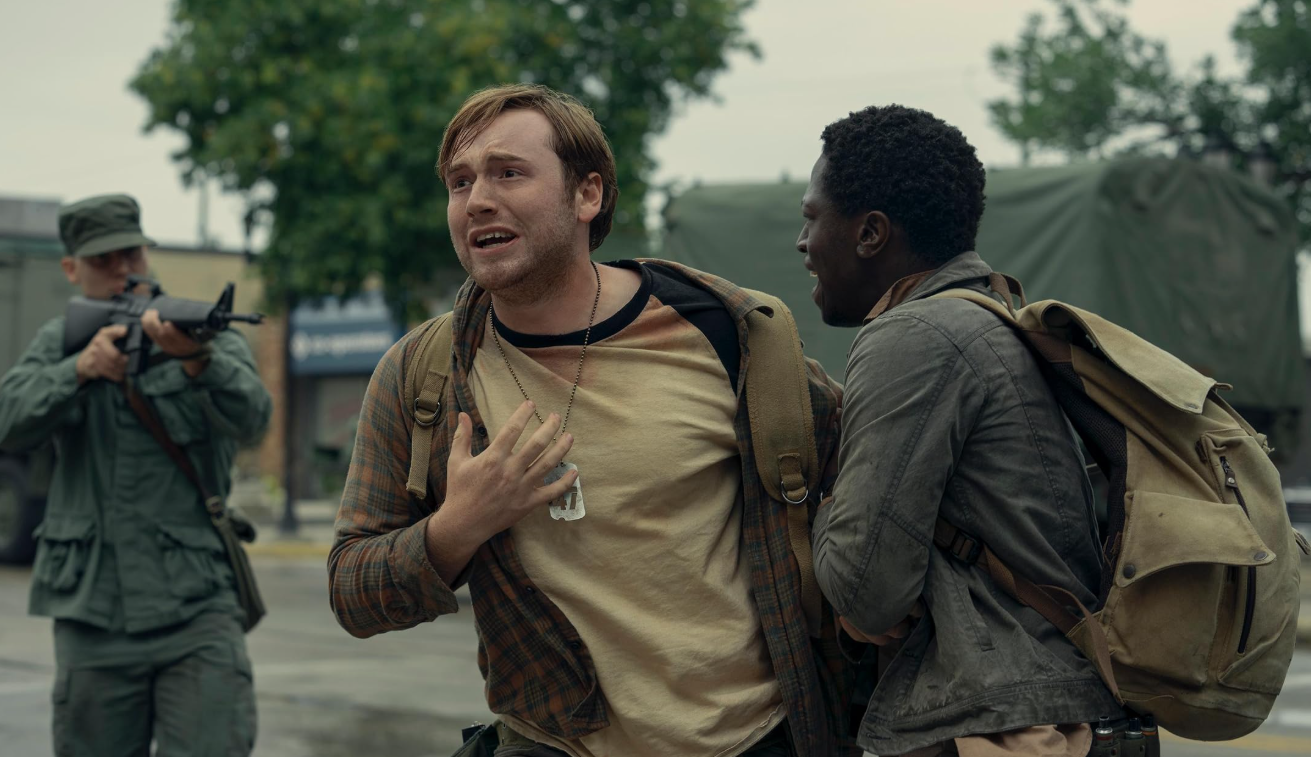 Cooper Hoffman, Jake Kennerd en David Jonsson in The Long Walk