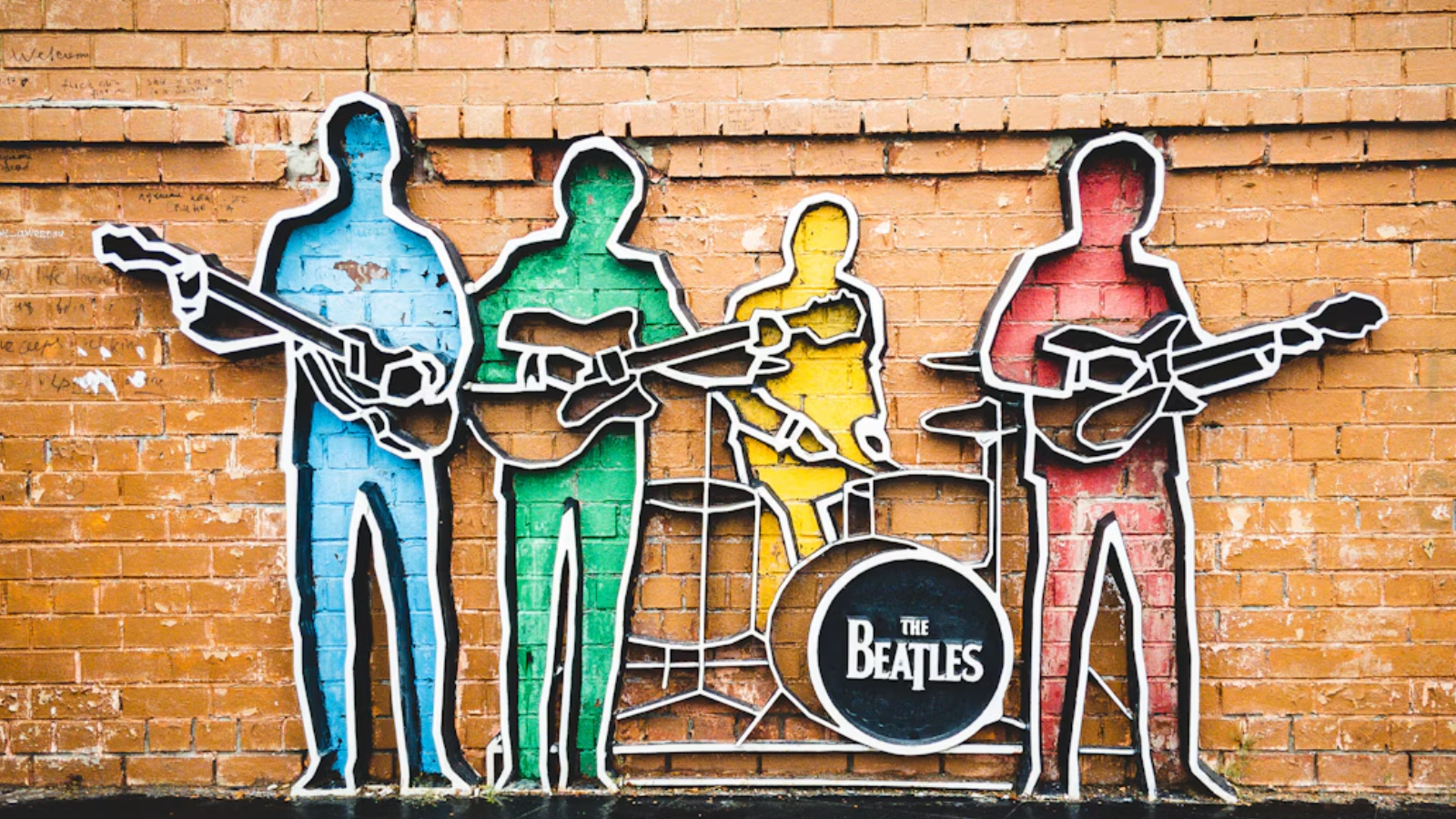 Een muurschildering van The Beatles