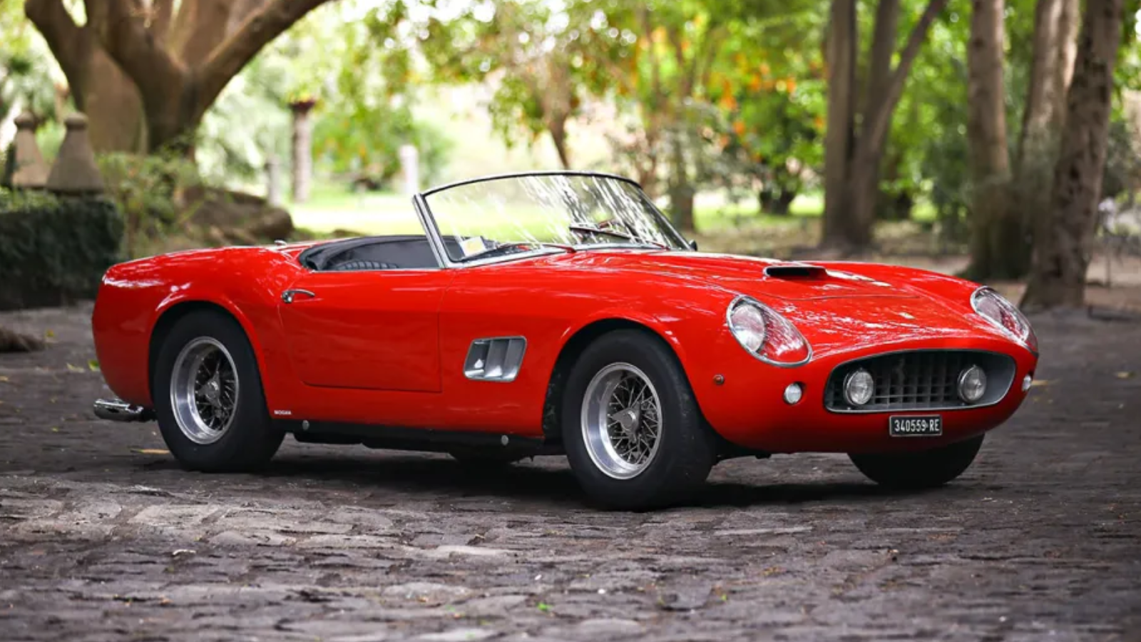 De bekende Ferrari uit yesterday, today, tomorrow