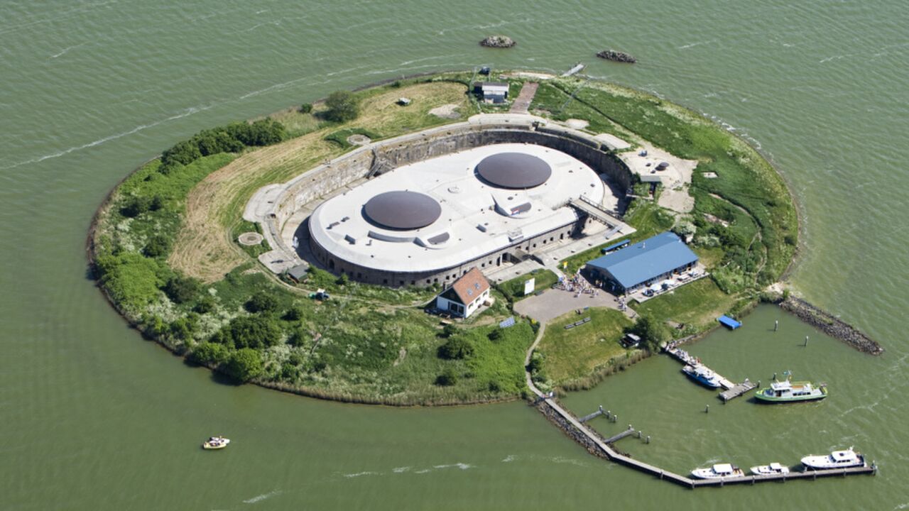 Illustratie voor: Forteiland Pampus moet het Ibiza van Amsterdam worden