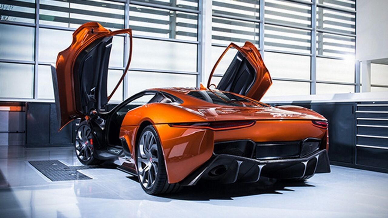 Illustratie voor: De nieuw Jaguar C-X75 is er eentje om van te smullen!