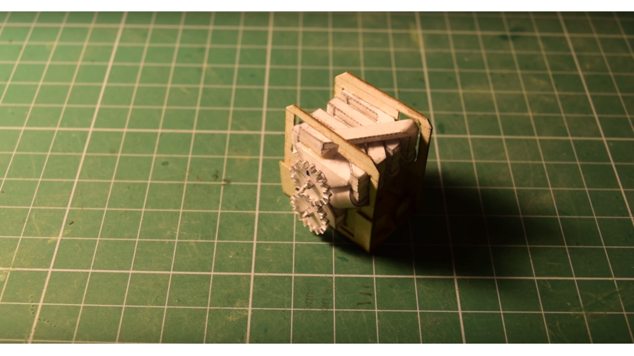 Illustratie voor: Deze gast heeft een werkende V8-motor van papier gemaakt!