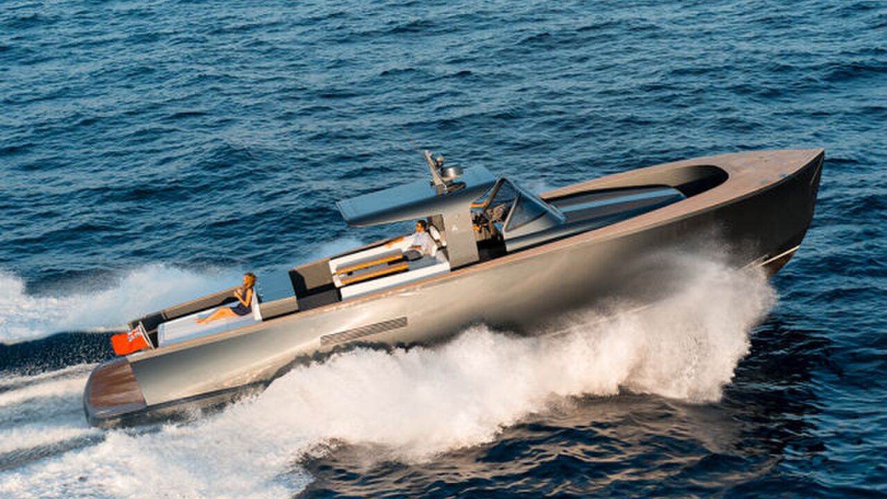 Illustratie voor: Super luxe motorboot van Alen Yacht!