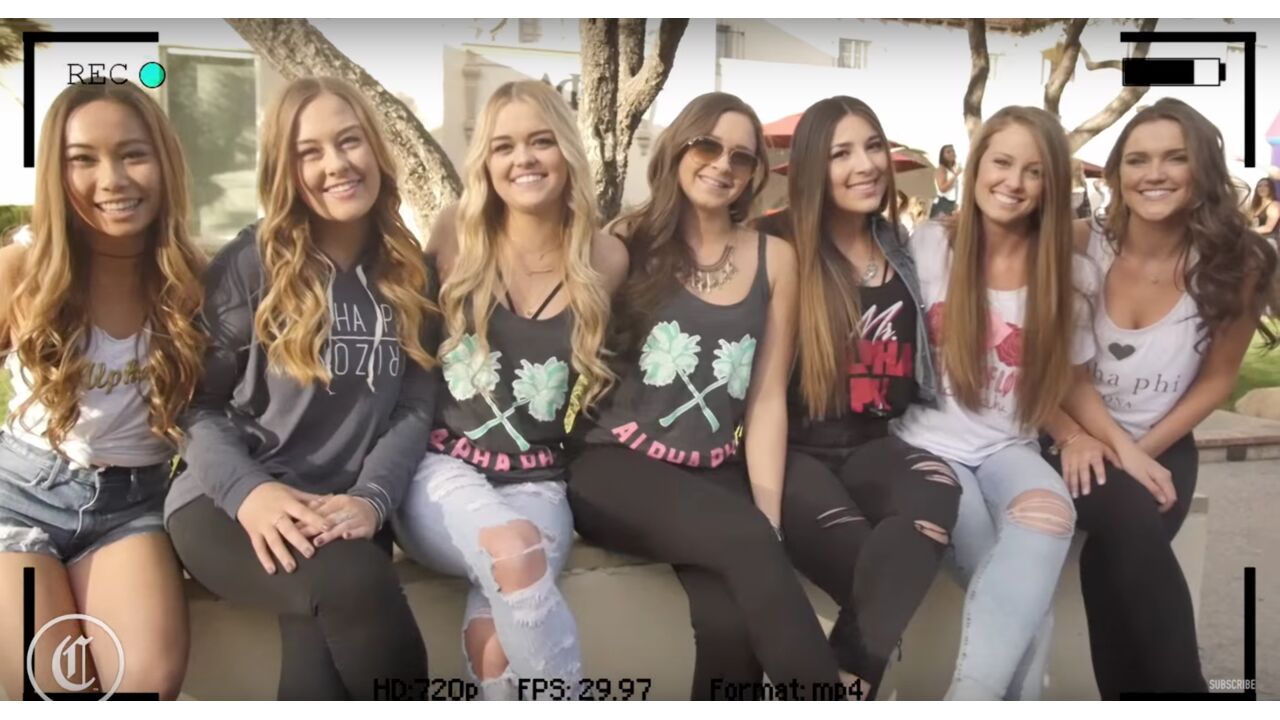 Illustratie voor: Sexy studentes in muziekvideo voor studentenvereniging