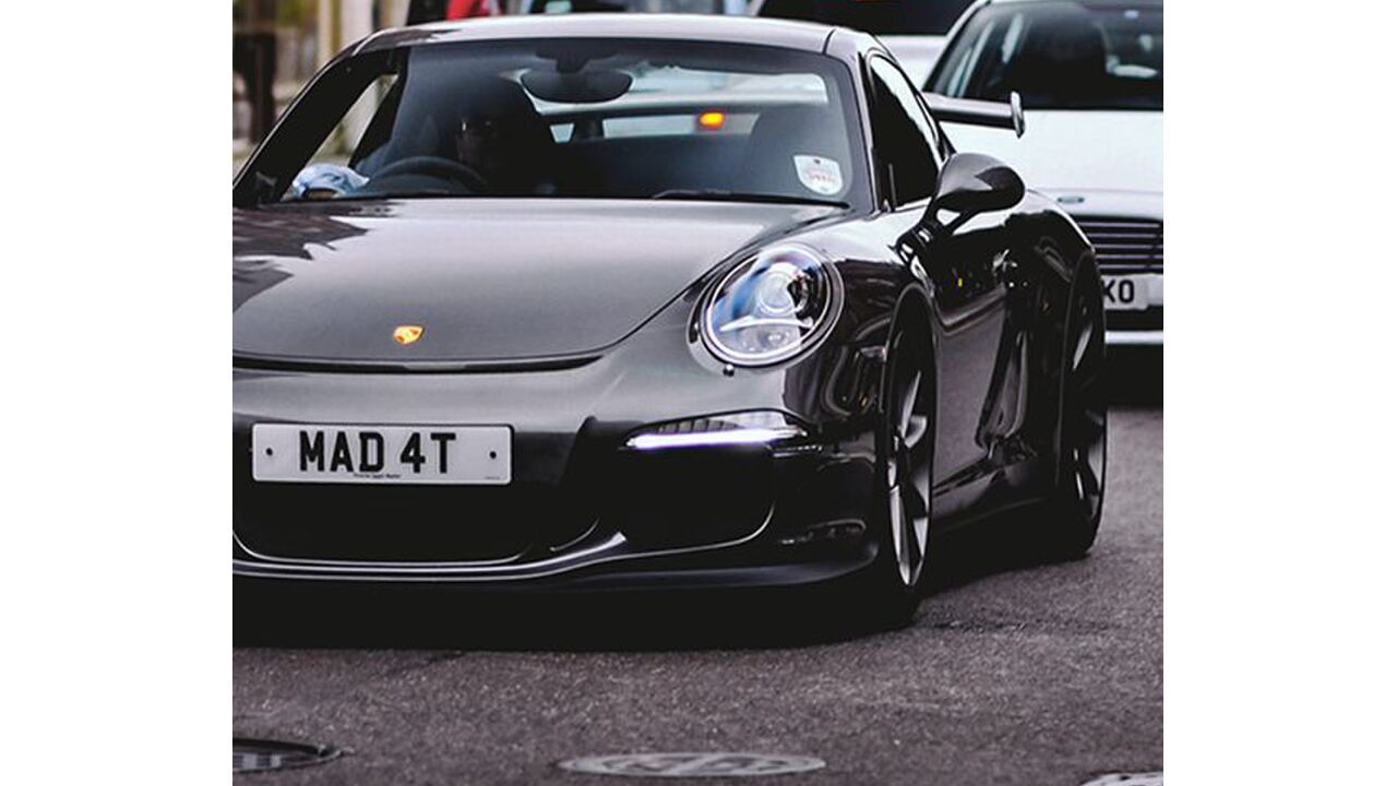 Illustratie voor: Rijden in een Porsche is verslavend!