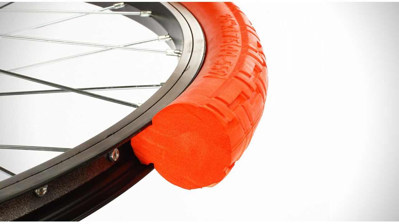Illustratie voor: Nooit meer een lekke fietsband met Tannus Tires