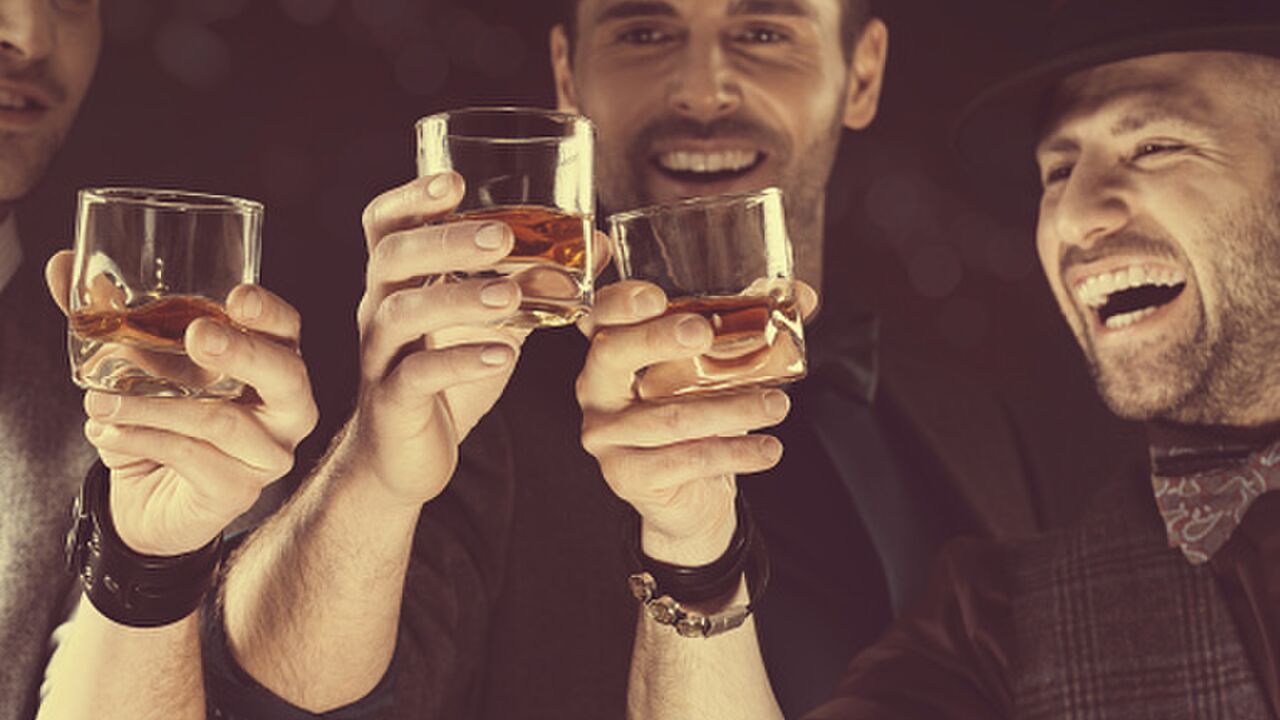 Illustratie voor: whiskey om te drinken met je vrienden: 6 voorbeelden