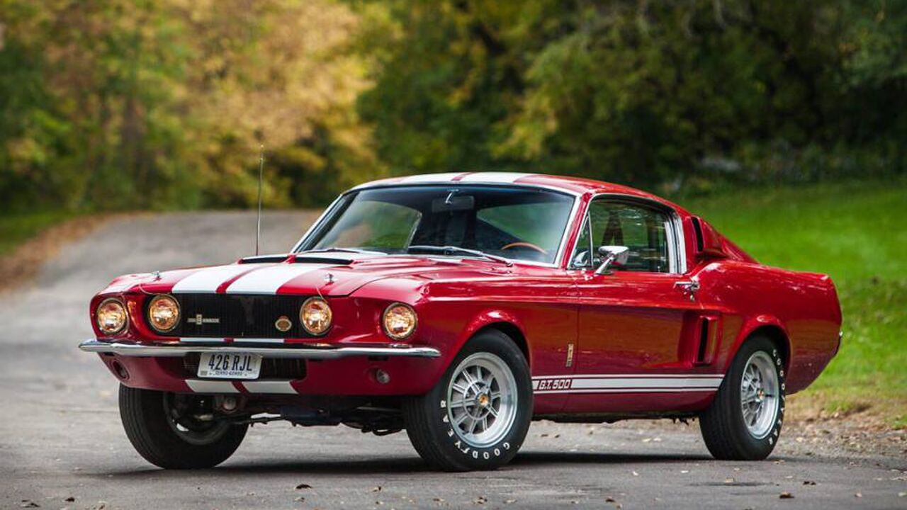 Illustratie voor: Deze prachtige retro 1967 Shelby GT500 Fastback wordt geveild!