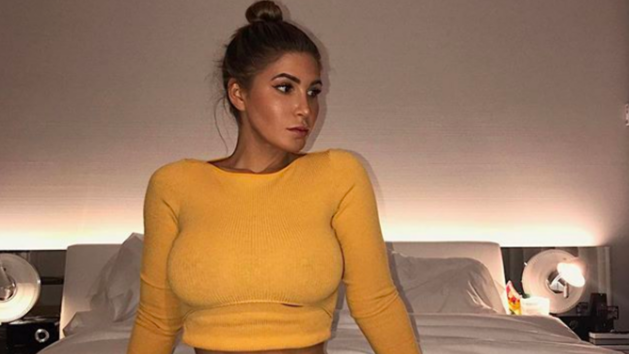 Illustratie voor: De goed gevulde Lauren Pisciotta doet met haar verschijning veel koppen draaien