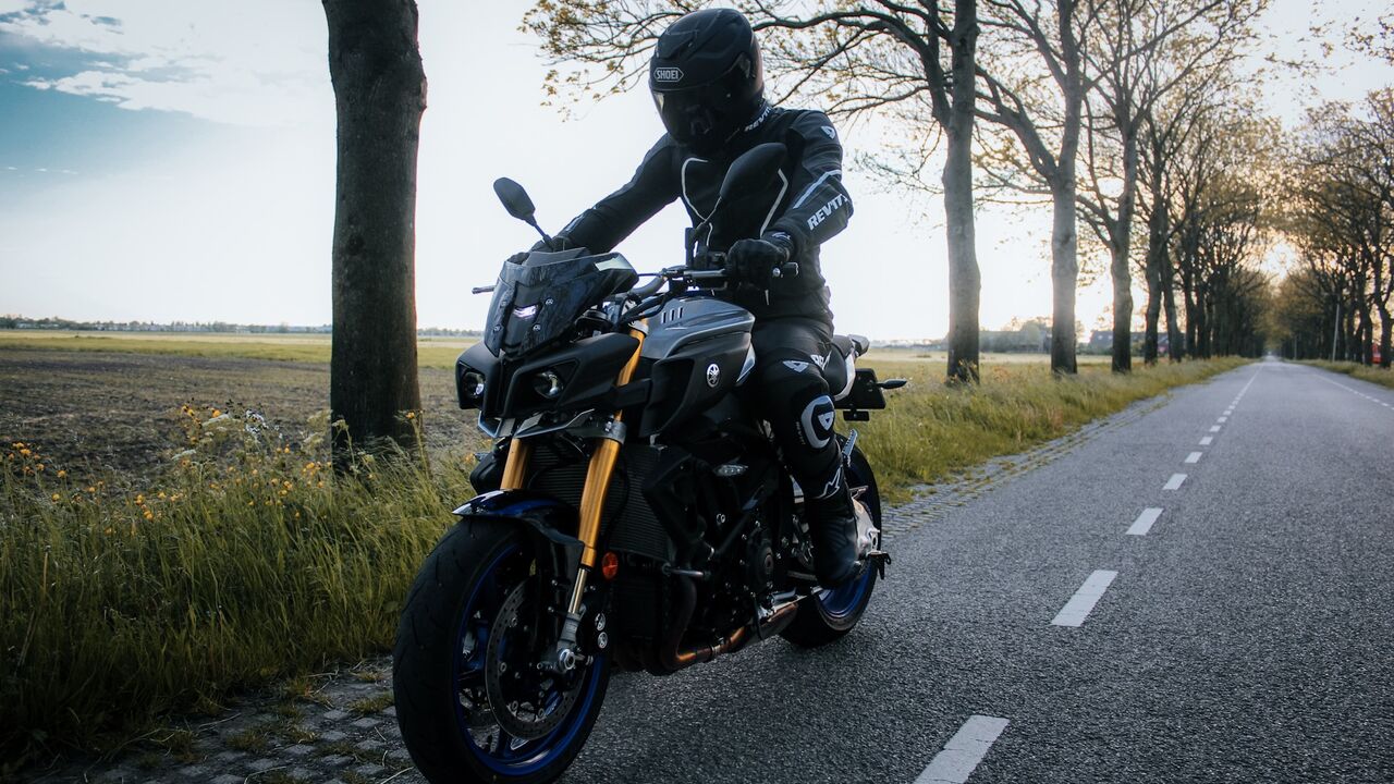 Illustratie voor: Motorkleding scoor je bij Biker Outfit!