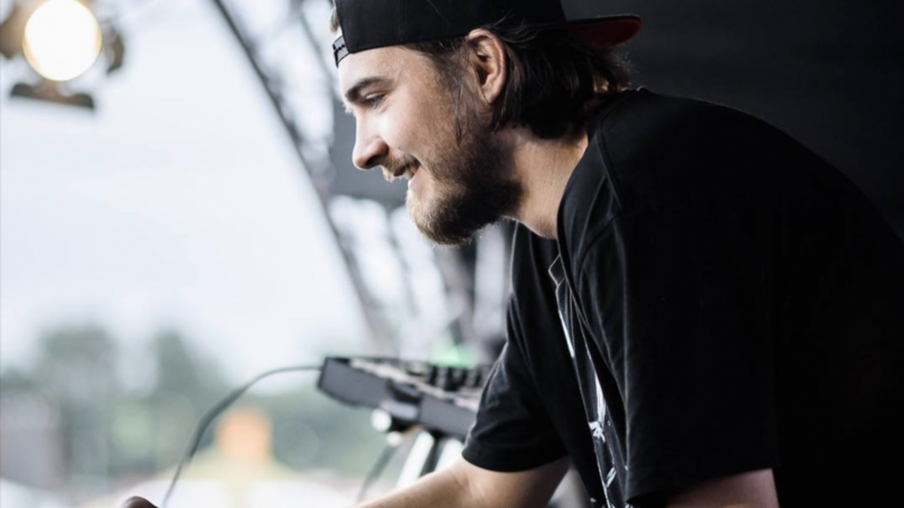 Illustratie voor: In gesprek met Reinier Zonneveld: onze dj, kunstenaar en Jezus ineen