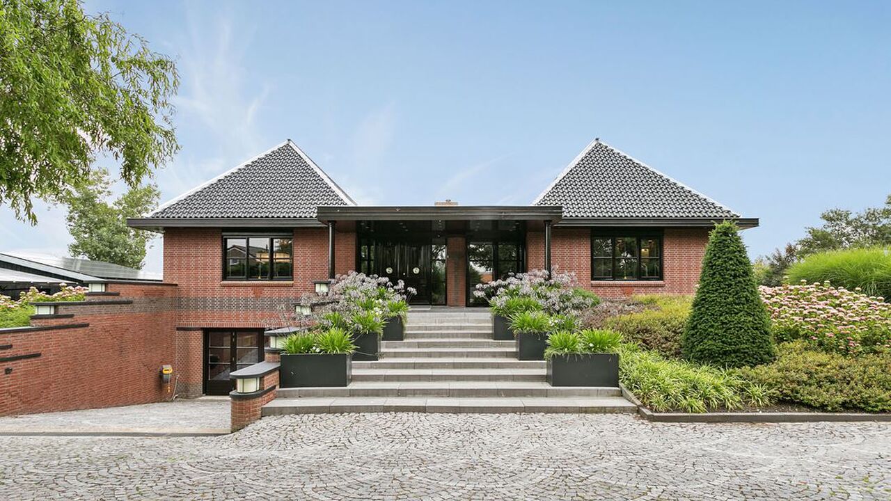 luxe villa