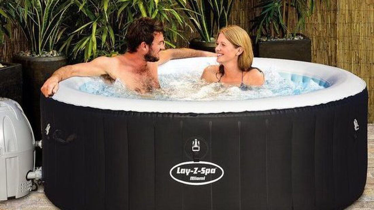 opblaasbare jacuzzi