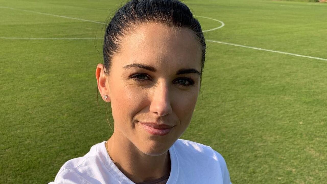 Illustratie voor: De knappe Alex Morgan komt tijdelijk in Europa voetballen