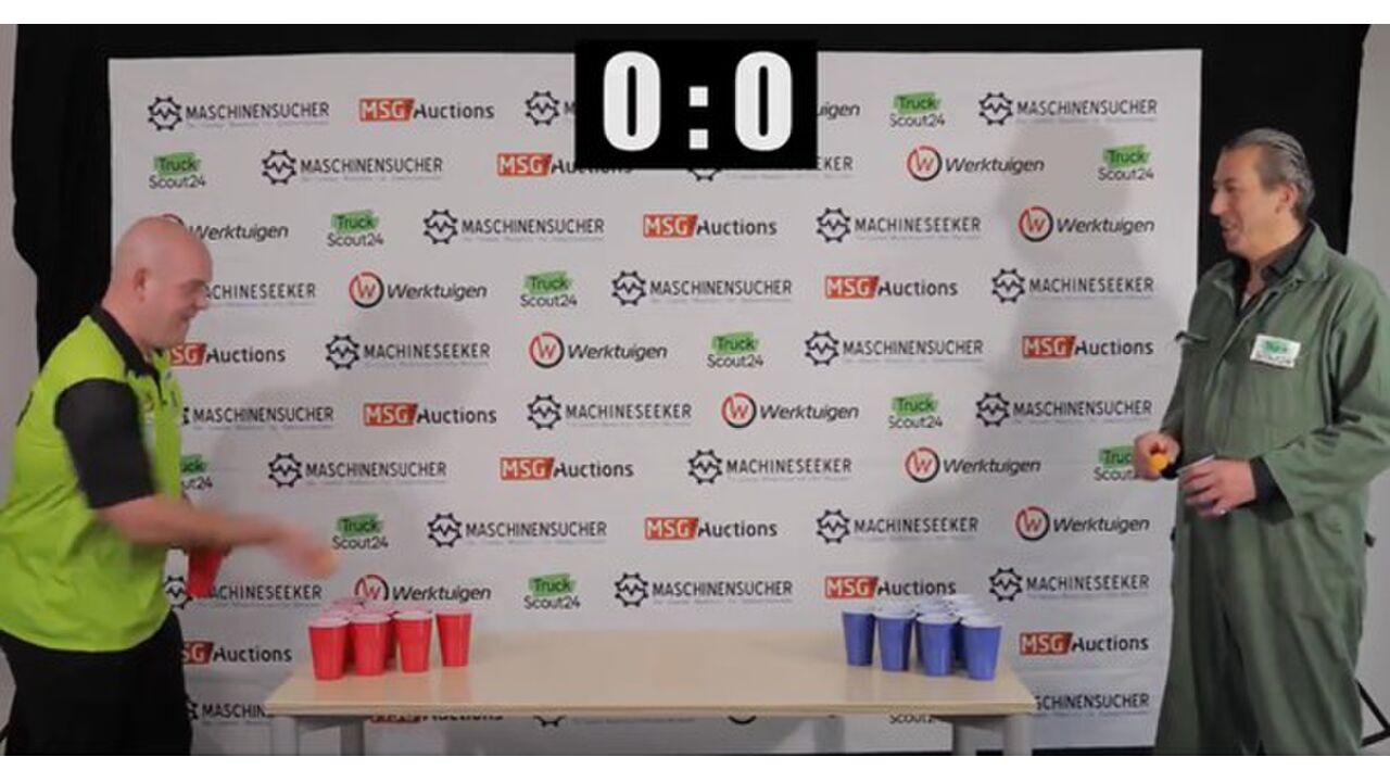 Michael van Gerwen bierpong
