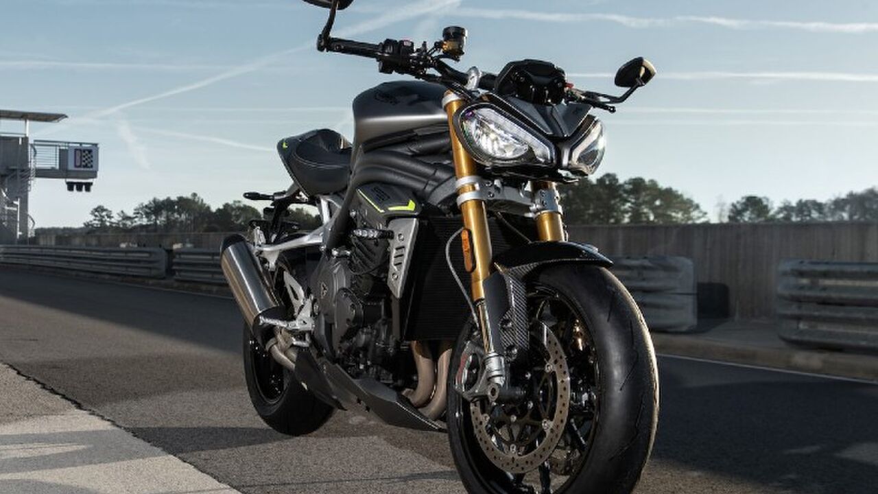 Triumph-Speed-Triple-1200-RS-2021-FOTO-0032-1600x1067